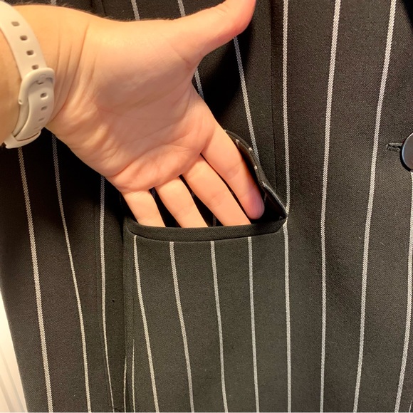 SOLD Armani Fitted Striped Blazer - Picture 4 of 11